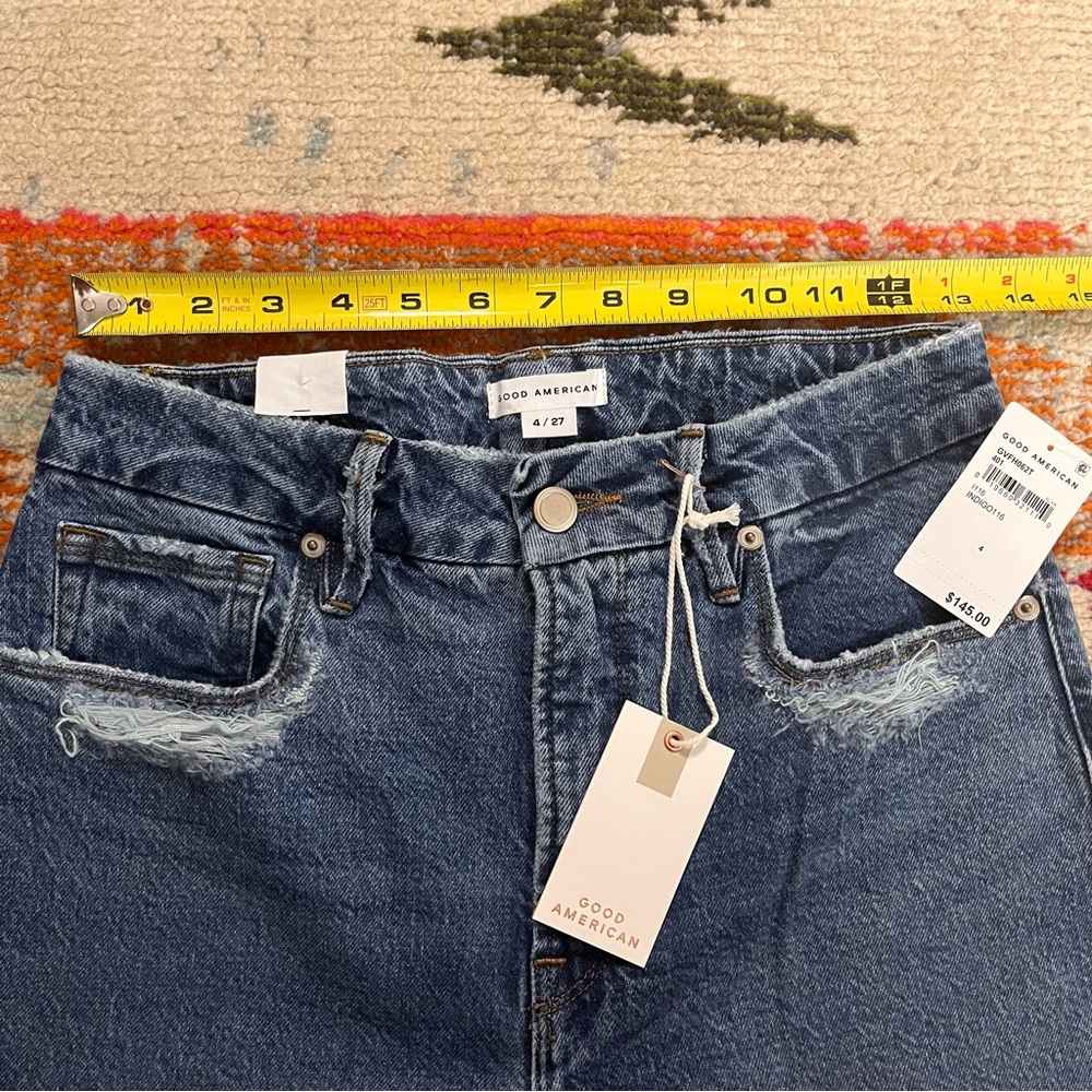 Good American Good Vintage Frayed Hem Jeans - Picture 3 of 13